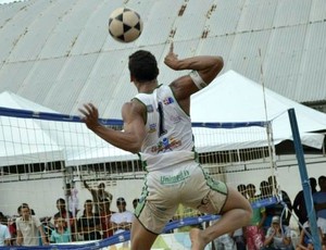 Thiago e Romário futevôlei al (Foto: Alberto de Mendonça ) Thiago e Romário futevôlei al (Foto: Alberto de Mendonça )