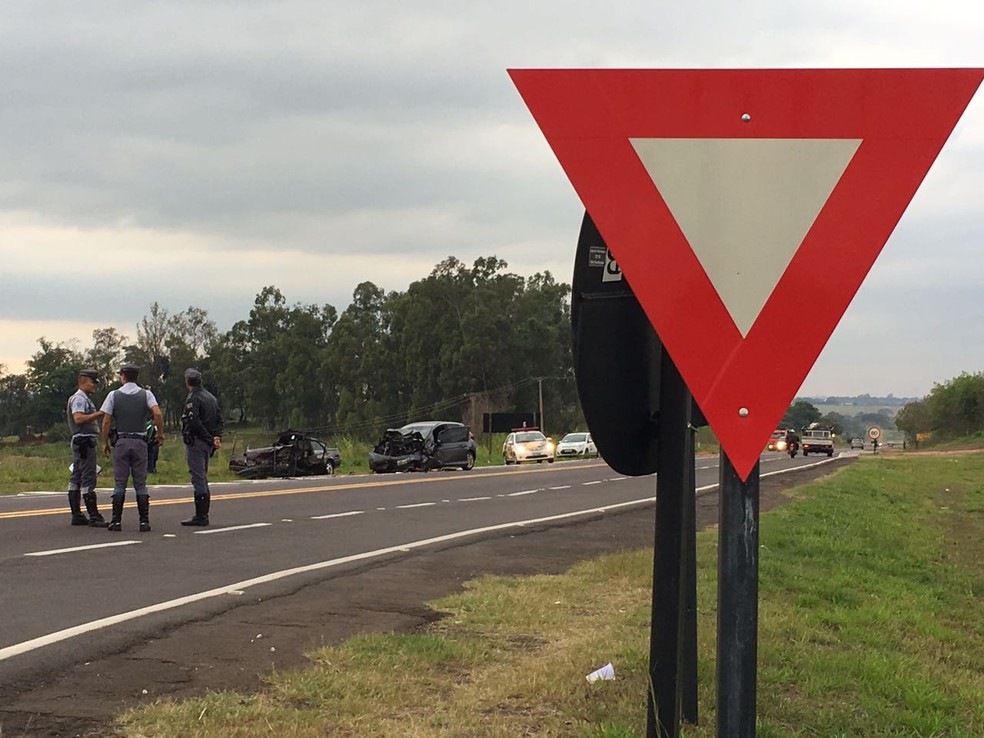 Acidente foi na Rodovia Júlio Budiski (SP-501), em Presidente Prudente (Foto: Valmir Custódio/G1)