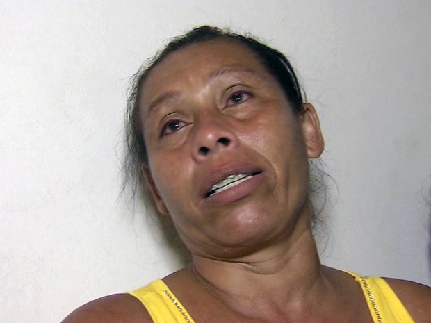 Mãe de adolescente preso pede perdão às vítimas em Itanhaém, SP (Foto: Reprodução/TV Tribuna)