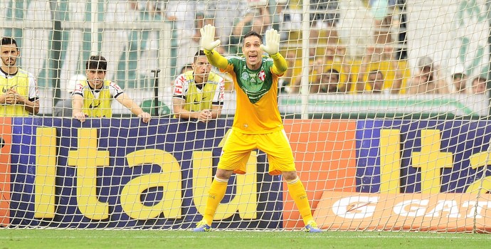 Apesar de gol nos acréscimos, palmeirenses citam evolução do time