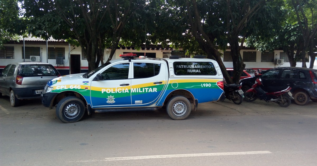 G Arma De Ladr O Falha Em Roubo E Tiro O Atinge Ao Apertar Gatilho