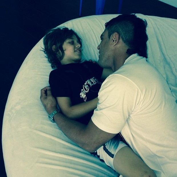 Vitor Belfort posta fotos em família (Foto: Reprodução/Instagram)