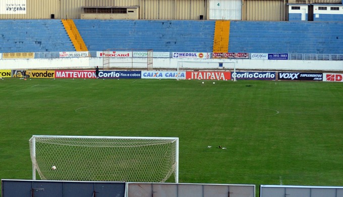 Estadio Melão Estadio Prefeito Dilzon Melo Estadio Municipal de Varginha (Foto: Régis Melo)