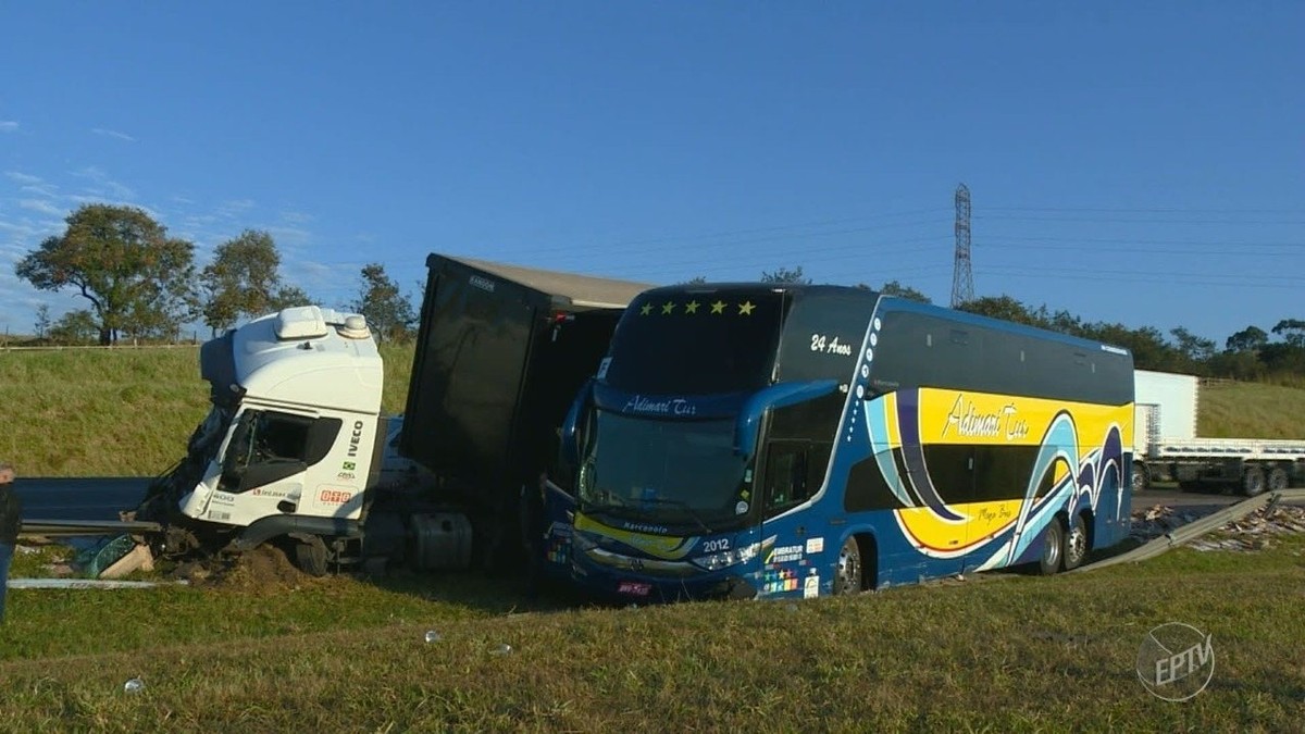 Colis Es Entre Nibus E Caminh Es Causam Lentid O Na Bandeirantes Em