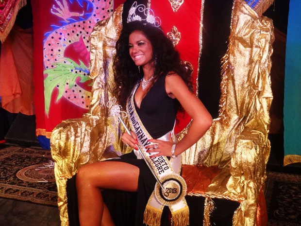 Thamy Fernanda de Souza, a Rainha do Carnaval de Porto Alegre 2013 (Foto: Jessica Mello/G1)
