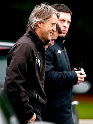 Roberto Mancini no treino do Manchester City (Foto: Reuters)