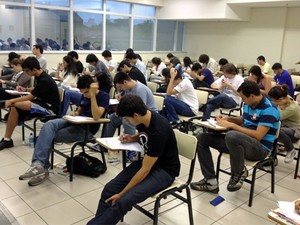 Candidatos fazem a última prova do vestibular da Unicamp em São Paulo (Foto: Ana Carolina Moreno/G1)