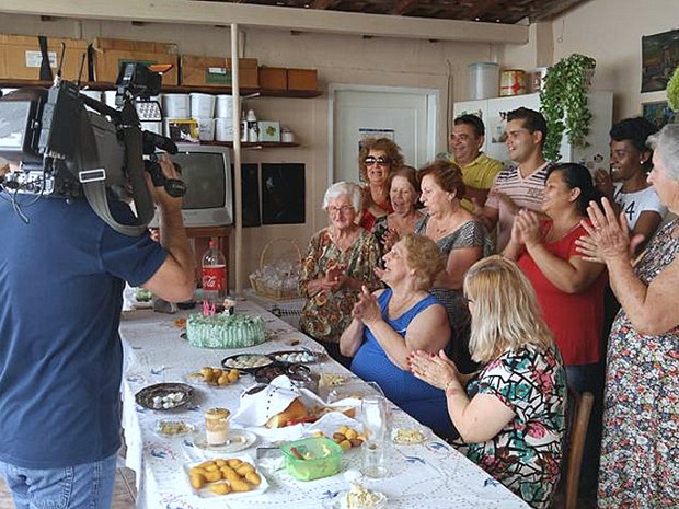 Familiares e amigos comemoraram o aniversário de dona Anita em Rio Claro (Foto: Hana Barreto (Arquivo pessoal))