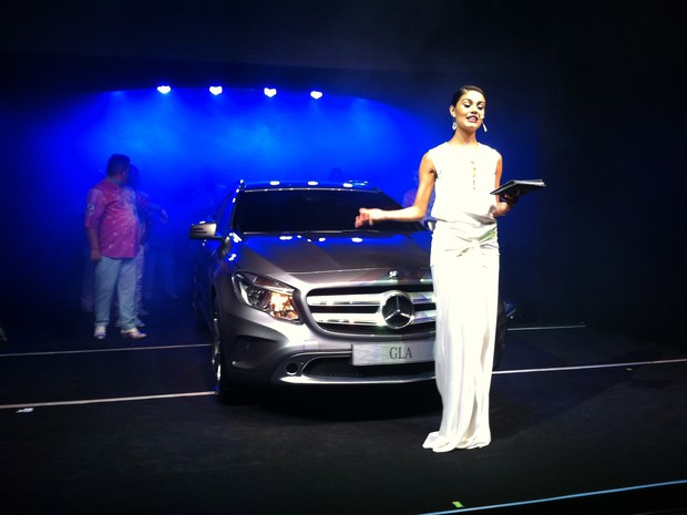 (X156): GLA estréia no Brasil em 27/01/15 na edição do Top Night Mercedes-gla-sophie