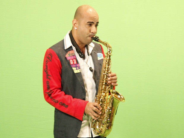 O cantor traz uma nova proposta para o funk, misturando-o com saxofone (Foto: Raphael Dias / TV Globo)