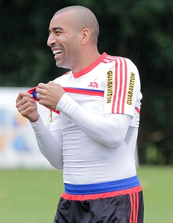 Flamengo confirma acordo por Guerrero, mas espera usar Sheik contra o Corinthians