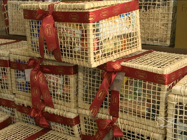 G1 - Supermercados e lojas investem na venda de cestas de Natal em São Luís  - notícias em Maranhão