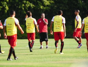 Muricy Ramalho São Paulo treino (Foto: Marcos Ribolli / Globoesporte.com)