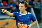 Dagoberto atinge marca histórica e sonha com outro feito no final de 2014