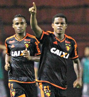 sport x bahia rithely (Foto: Aldo Carneiro / Pernambuco Press) sport x bahia rithely (Foto: Aldo Carneiro / Pernambuco Press)