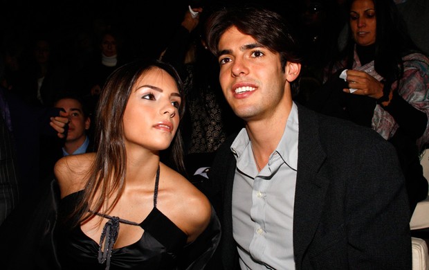 Kaká ao lado da esposa caroline Celico (Foto: Agência Reuters)