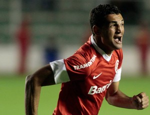 Gilberto gol Internacional (Foto: Reuters)