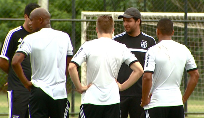 Ponte Preta treino (Foto: Reprodução / EPTV)