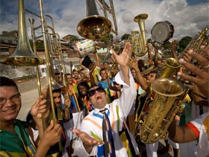 Maestro Forró comanda Orquestra da Bomba do Hemetério (Foto: Divulgação)