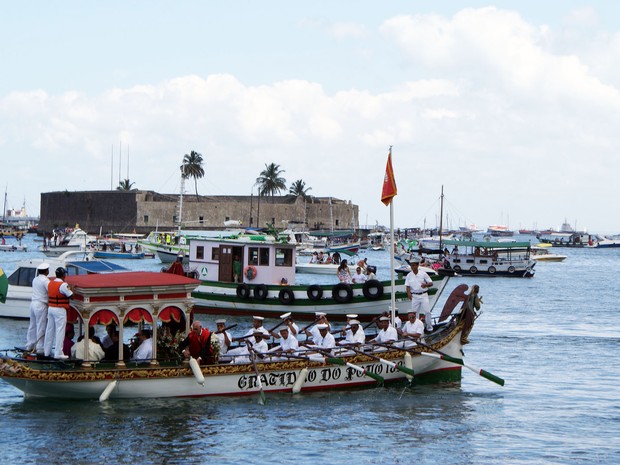 Procissão marítima (Foto: Egi Santana / G1)