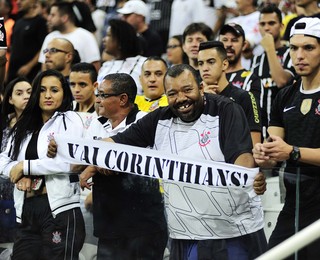 Torcida Corinthians (Foto: Marcos Ribolli)