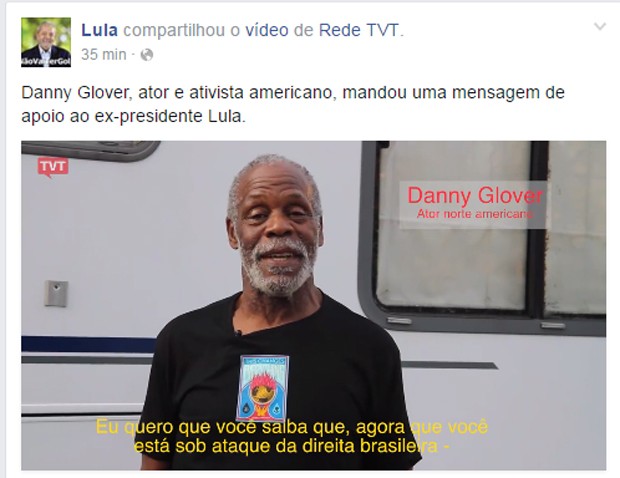 Em vídeo, ator Dannt Glover, de Máquina Mortífera, manifesta apoio a Lula (Foto: Reprodução/Facebook)