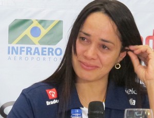 Rosicleia Campos se emociona em entrevista coletiva judo olimpiadas londres 2012 (Foto: Rodrigo Faber/Globoesporte.com)