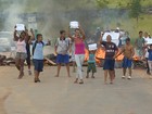 Moradores protestam contra a falta de água  (Reprodução/TV Vanguarda)