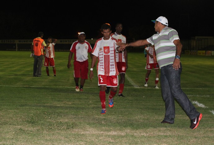 Enxuga Rato perde 4 de Julho - Copa PI 2013 (Foto: Náyra Macêdo/GLOBOESPORTE.COM)