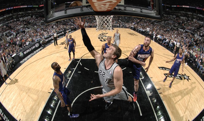 Tiago Splitter, Spurs x Suns (Foto: Getty)