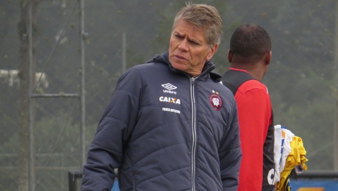 Técnico Paulo Autuori Atlético-PR (Foto: Fernando Freire) Técnico Paulo Autuori Atlético-PR (Foto: Fernando Freire)