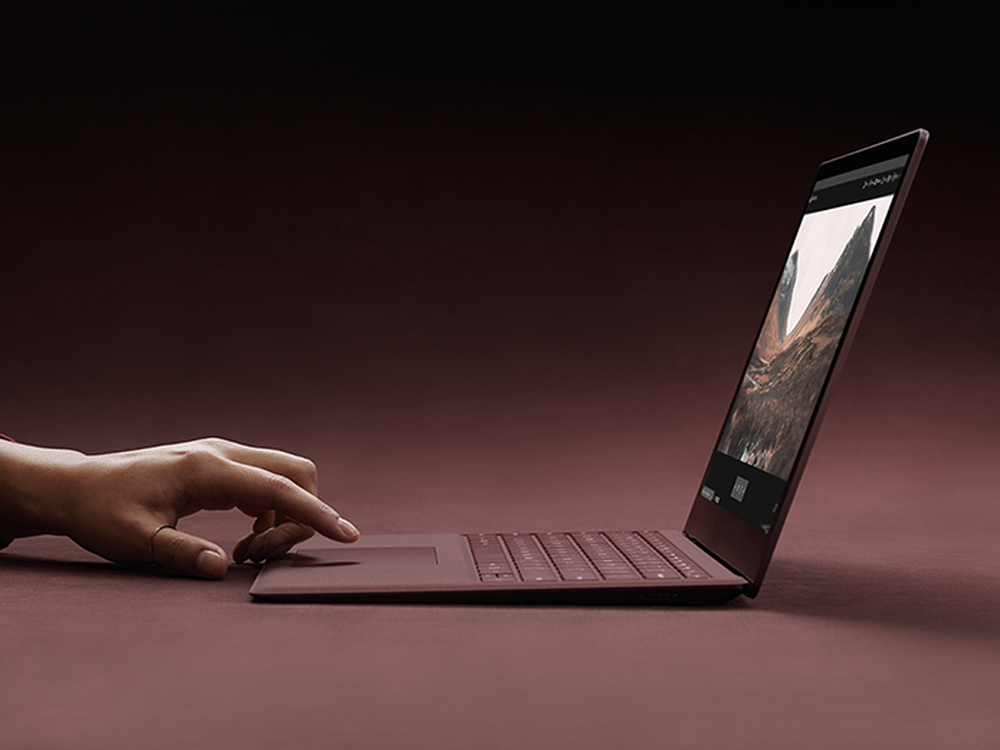 Surface Laptop vem com Windows 10 S e design elegante (Foto: (Foto: Divulgação/Microsoft))