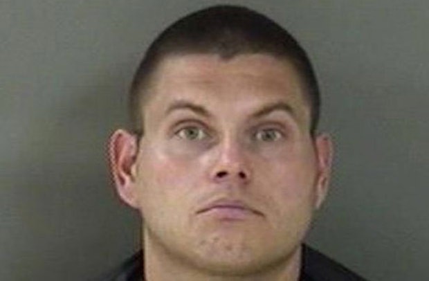 Christopher Masters foi preso acusado de roubar brinquedos sexuais de sex shop  (Foto: Indian River County Jail)