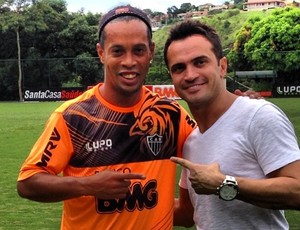 Ronaldinho Gaúcho e Falcão no CT do Atlético Mineiro futebol futsal (Foto: Reprodução/Instagram)