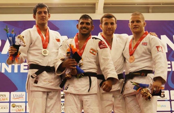 Judoca capixaba Nacif Elias (ao centro) faturou a medalha de ouro no Panamericano de judô, no Peru (Foto: Divulgação/Judo Perú)