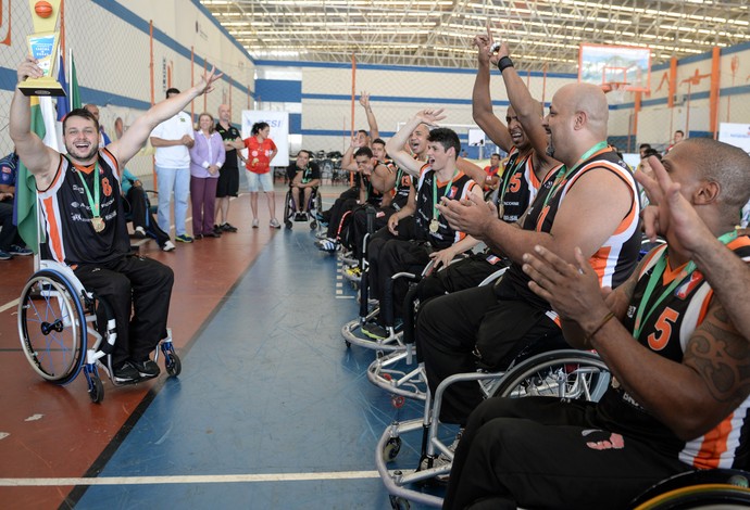 basquete em cadeira de rodas Magic Hands (Foto: Marcelo Lacerda/Divulgação)