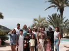 Mãe de Ronaldo Fenômeno compartilha foto de família em viagem 