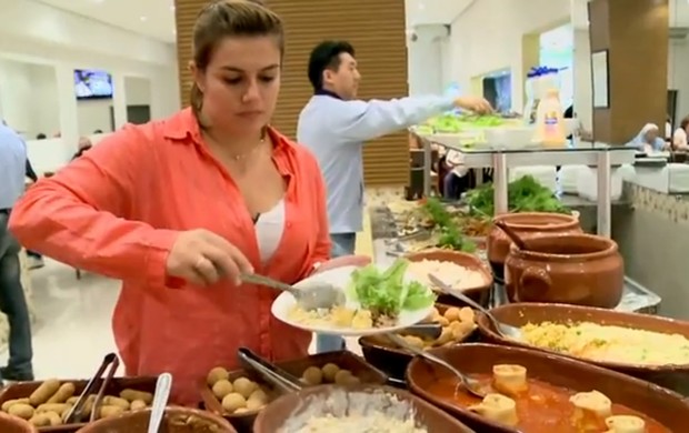 FRAME - programa bem estar - Cássia mudou os hábitos alimentares (Foto: TV GLOBO)