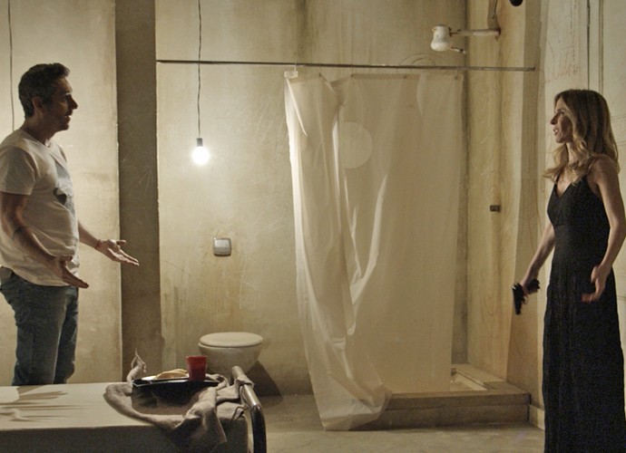 Kiki fica furiosa com Romero (Foto: TV Globo)