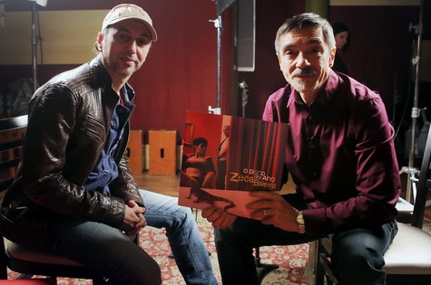 Zeca Baleiro e Charles Gavin (Foto: Aline Arruda)