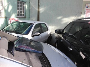 Três condutores saíram ilesos do acidente (Foto: Graziela Rezende/G1 MS)