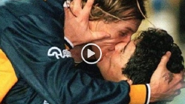 Beijo Maradona e Caniggia