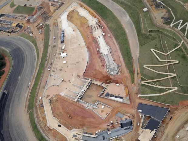 Imagem aérea mostra pista no Complexo Esportivo de Deodoro (Foto: Ricardo Moraes/Reuters)