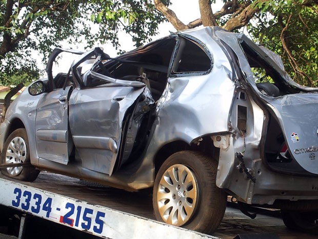 G1 Capotagem Deixa Um Morto E Um Ferido Em Estrada De Araraquara SP