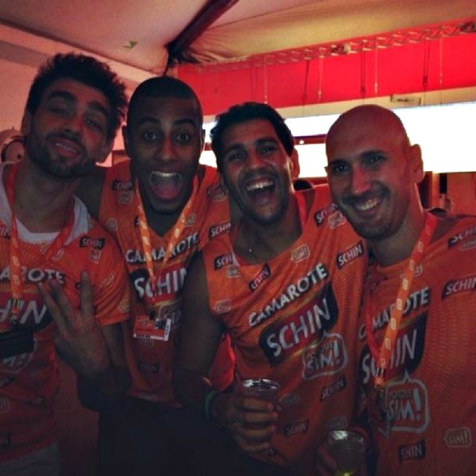 lucão, lucarelli, mauricio e nalbert vôlei carnaval salvador (Foto: Reprodução/Instagram)