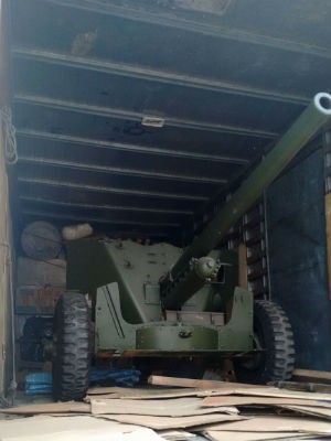 Canhão foi encontrado em caminhão  (Foto: Guarda Municipal/Divulgação)