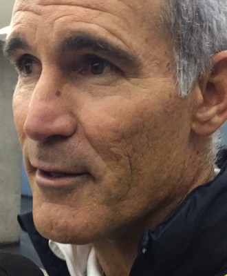 Técnico pede calma com Vinicius, Alan e sub-17: Não são Neymar, Jesus...