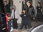 Filho de Brad Pitt e Jolie leva tiro na cabeça em cena de filme