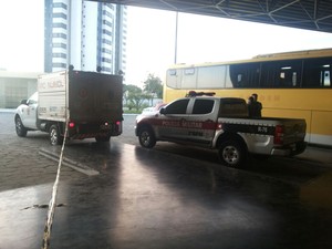 Homem é assassinado dentro de ônibus na rodoviária de Campina Grande (Foto: Diego Almeida / TV Paraíba)