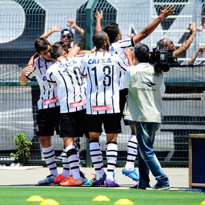 maycon Corinthians x botafogo-sp copa são paulo final copinha (Foto: Marcos Ribolli)